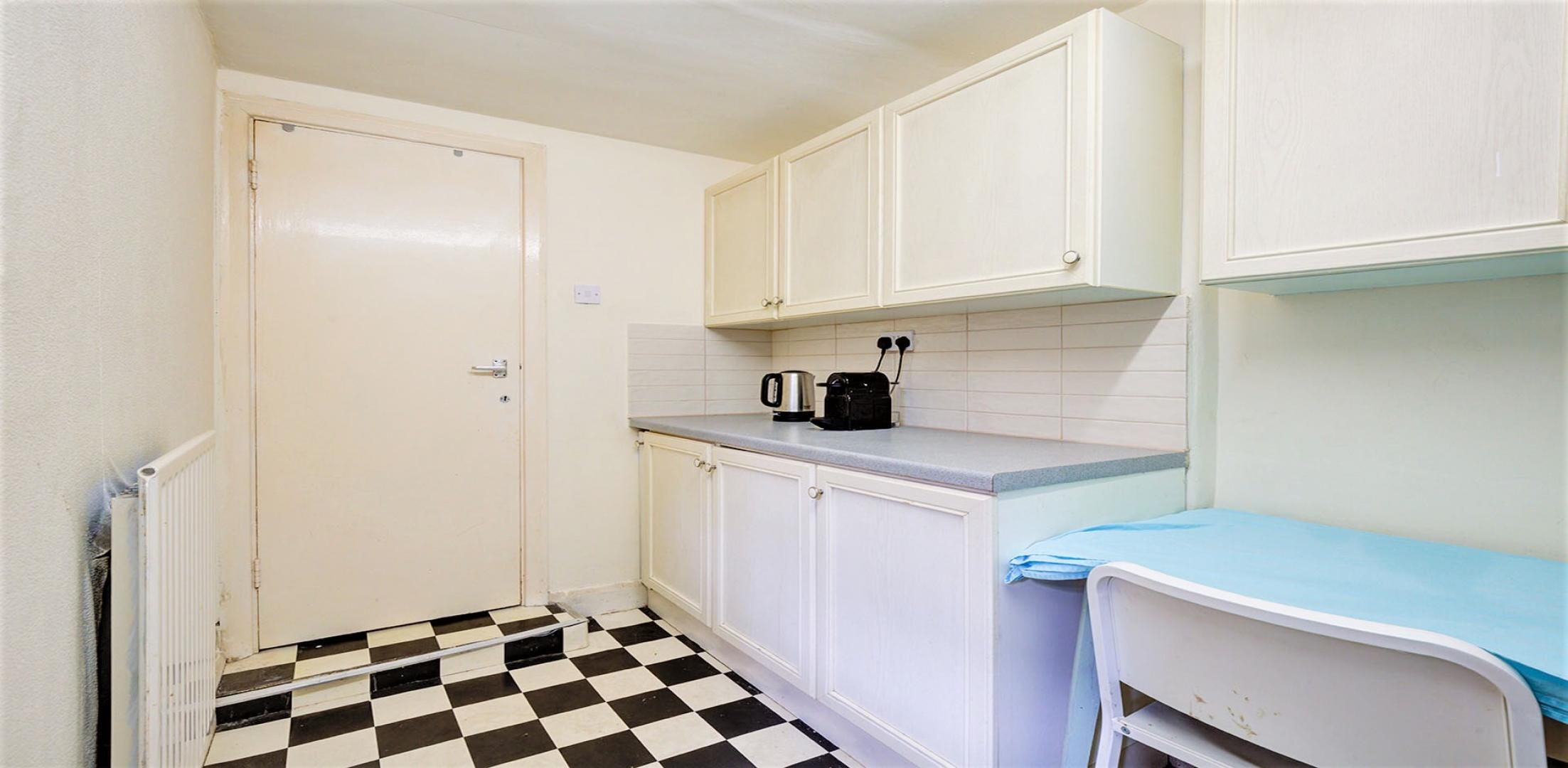 			1 Bedroom, 1 bath, 1 reception Apartment			 Marylands Road, MAIDA VALE